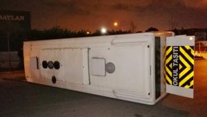 Çiğlide ESHOT otobüsü ile Personel Servisi Çarpıştı: 10 yaralı