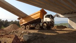 Menemen Aliağa Çandarlı Otoyol'unda Kiriş Çöktü