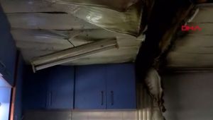 Evin mutfağına yıldırım düştü