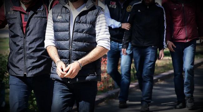 İzmir Merkezli 4 İlde FETÖ Hücre Evlerine Operasyon Yapıldı