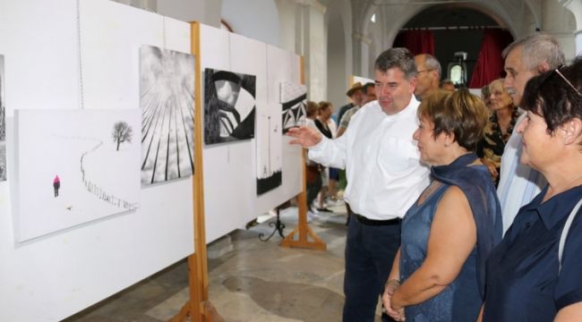Çeşme Fotoğraf Sergisi Açıldı