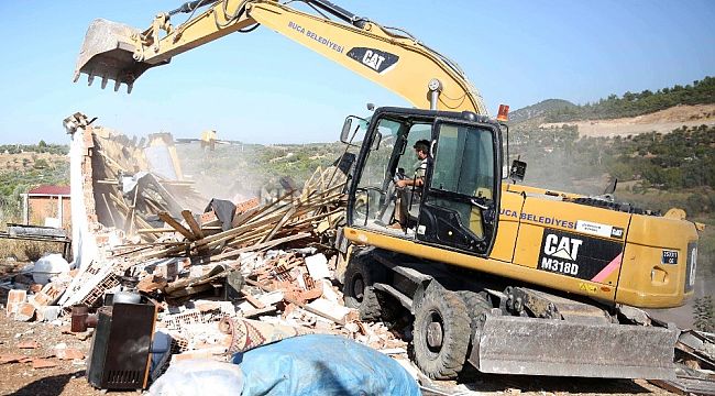 Villa ve çiftlik evi yaparak 50 dönümlük ormanı katlettiler