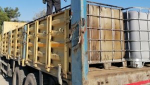 İzmir'de 5 ton kaçak akaryakıta el konuldu