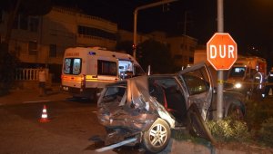 İzmir'de trafik kazası: 1 ölü, 5 yaralı
