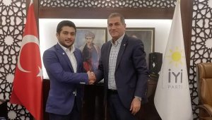 Genç iş adamı Arda Fırat'dan siyasete ilk adım