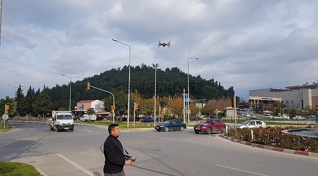 Trafik timleri drone ile denetim yaptı, sürücüleri affetmedi