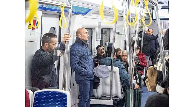 Vapura binen 18 milyonuncu yolcuya ve 1 milyonuncu sürücüye çiçek