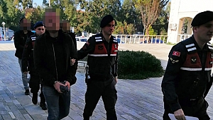 İzmir'de tarihi eser kaçakçısına suçüstü