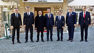 Adalet Bakanlığı Bakan Yardımcısı Uğurhan Kuş Foça'yı ziyaret ett