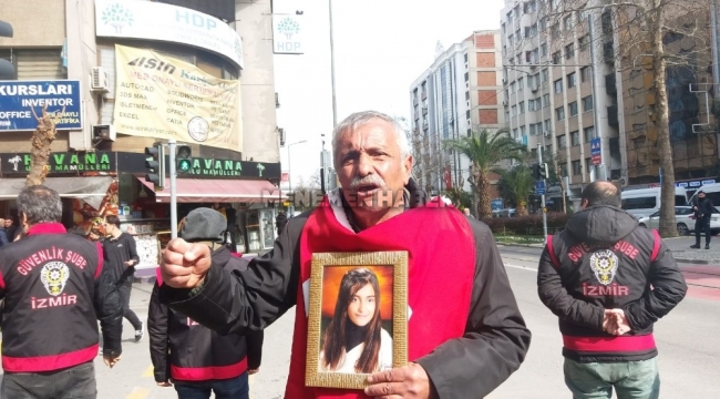 Diyarbakır'dan sonra evlat nöbetini İzmir'de sürdürüyor