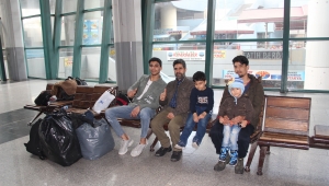 İzmir Otogarında göçmen hareketliliği