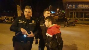 Tire'de Dur ihtarına uymayınca film sahnelerini aratmayan kovalamaca yaşandı