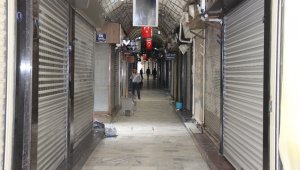 İzmir'de kuyumcular kepenk kapattı