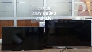 Çeşme'de Girdikleri yazlık evleri kendi evleri gibi kullandıktan sonra soydular