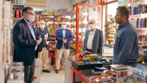 MÜSİAD İzmir Başkanı Saygılı zimem defteri satın aldı