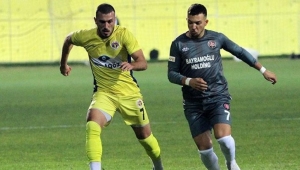 Menemenspor'da Mustafa gitti