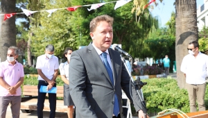Urla kurtuluşunun 98. yılını törenle kutladı