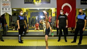 Adana polisi sporcuları sosyal medyadaki tehlikelere karşı uyardı