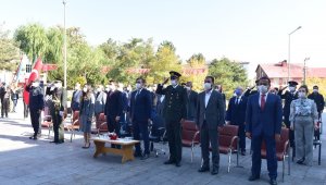 Ahlat'ta Cumhuriyet Bayramı coşkusu