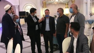 AK Partili Başkan Vekili Türkan araya girdi, husumetli iki aile barıştı