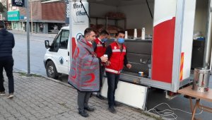 Ankara'dan İzmir'deki depremzede vatandaşlara destek