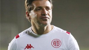 Antalyaspor'da Tamer Tuna dönemi sona erdi