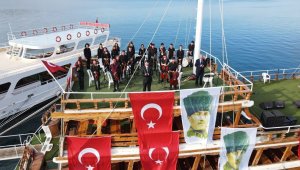 Ayvalık'ta Cumhuriyet'in 97. yıldönümü coşkusu