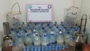 Bandırma'da sahte içki ele geçirildi