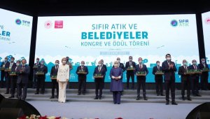 Başkan Büyükgöz'ün çevre projesi ile Emine Erdoğan'dan ödül aldı