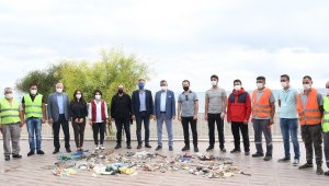 Başkan Topaloğlu, sahil temizliğinde