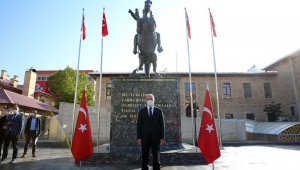 Bayburt'ta Cumhuriyet Bayramı törenle kutlandı