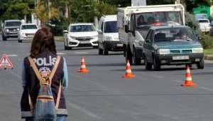 Bayburt'ta trafiğe kayıtlı araç sayısı Eylül ayı sonu itibarıyla 15 bin 709 oldu