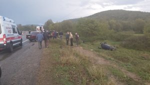 Bisiklet sürücüsünden geriye çizmeleri kaldı