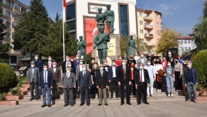 Bozüyük'ten Cumhuriyet'in ilanının 97'inci yıl dönümünü kutlandı