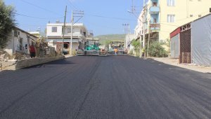 Büyükşehir Belediyesi, Silifke'de asfalt çalışmalarına devam ediyor