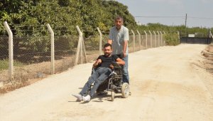 Büyükşehir Belediyesinden engelli Atakan için yol çalışması