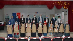Çatak'ta 'Uygulamalı Çiftçi Okulu Programı' düzenlendi