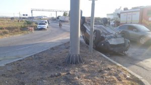 Ceyhan'da otomobiller çarpıştı: 1 ölü, 1 yaralı