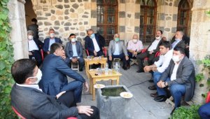 Cizre'de kanaat önderleri, ilçenin sorunlarını masaya yatırdı
