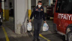 Çorum Belediyesi İzmir'e hijyen malzemesi ve maske gönderdi