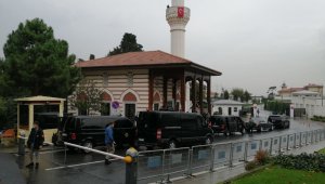 Cumhurbaşkanı Erdoğan Cuma namazını Kerem Aydınlar Cami'inde kıldı