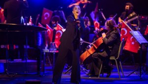 Cumhuriyet Bayramı'nda Sertab Erener rüzgarı
