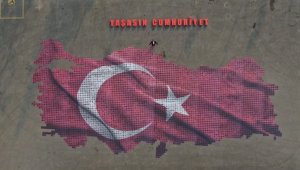 Cumhuriyet sevgisini Bursa'da dev tablo ile sergilediler