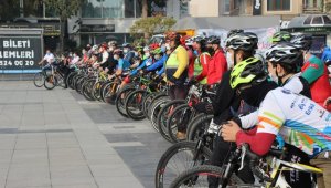 Cumhuriyetin 97. yılında 97 kilometre pedal çeviriyorlar