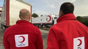 Düzce'den Kızılay ekipleri yola çıktı