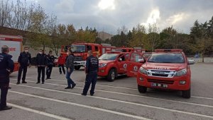 Ege'deki yardım ekipleri İzmir depremi için yola çıktı