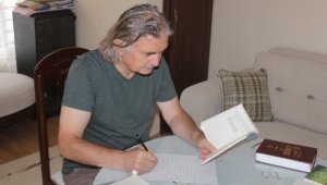 Emekli öğretmenden ilginç karantina