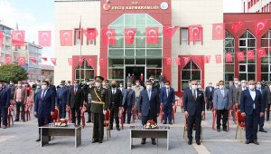 Erciş'te Cumhuriyet Bayramı coşkusu