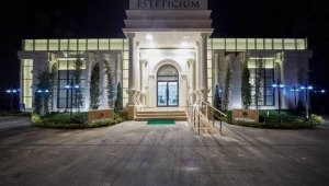 Esteticium'da kişiye özel gülüş tasarımı
