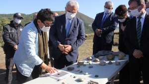Ezber bozan 12 bin yıllık Kahin Tepe'de kazı çalışmalarına yerinde inceleme